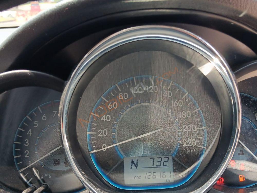 Mobil Toyota Vios 2017