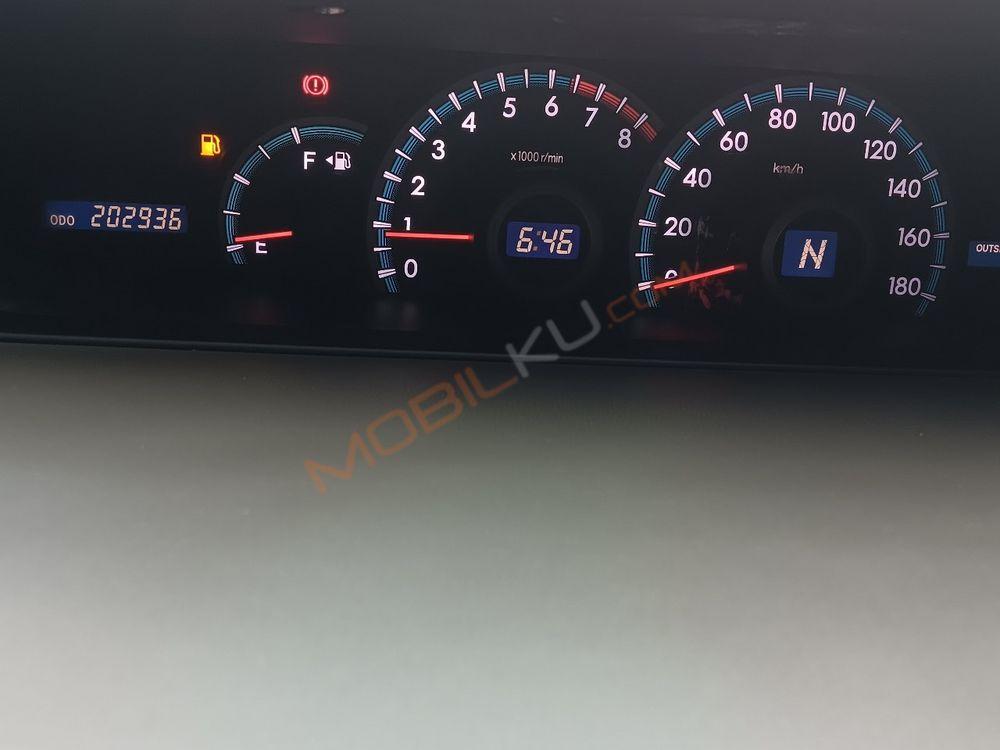 Mobil Toyota Nav1 2013