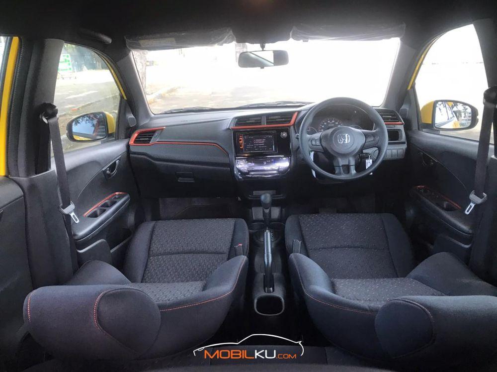 Mobil Honda Brio 2019