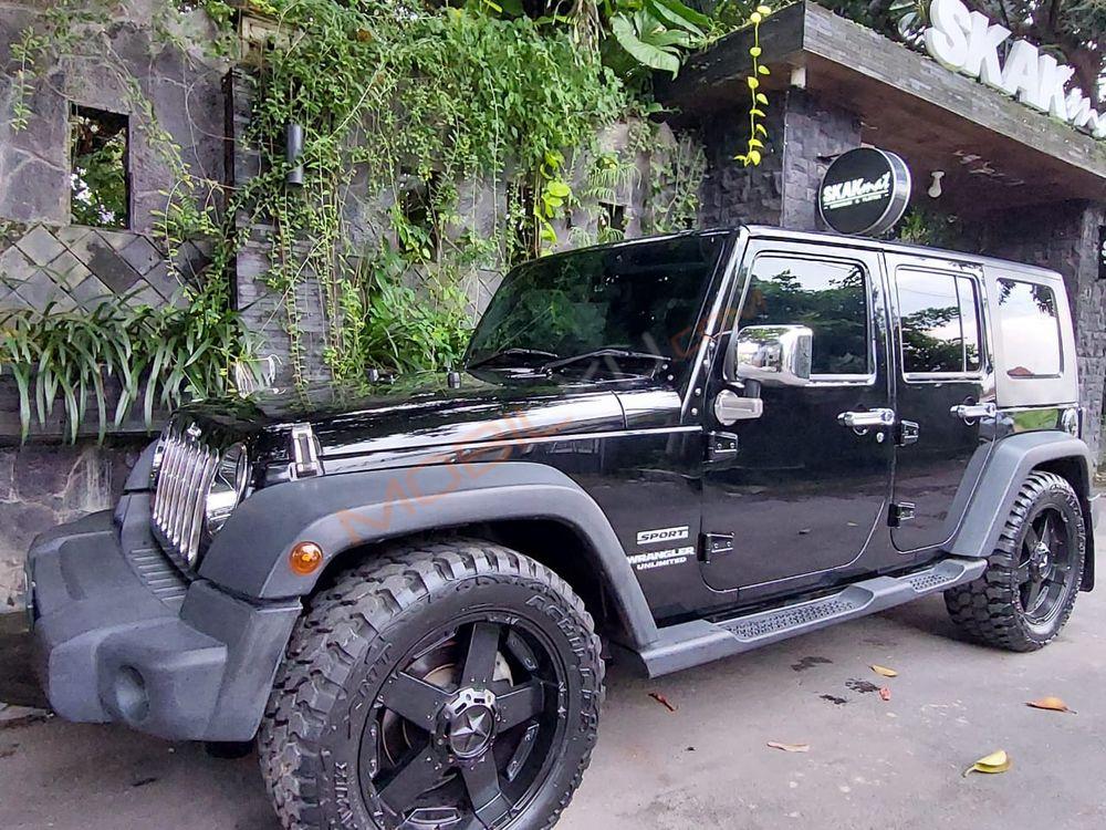 Mobil Jeep Wrangler 2010