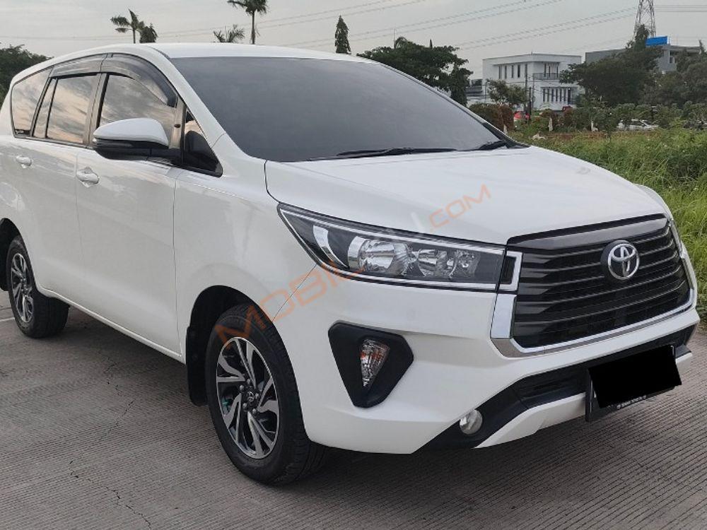 Mobil Toyota Kijang Innova 2021