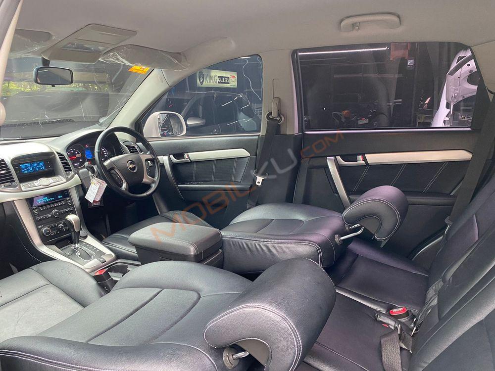 Mobil Chevrolet Captiva 2015