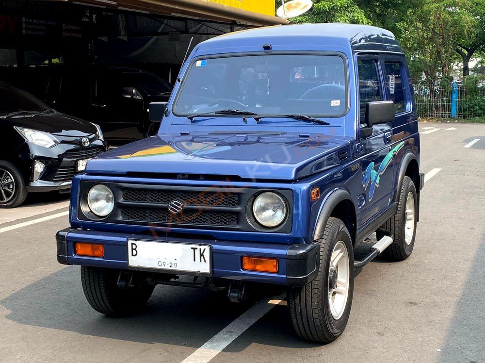 Mobil Suzuki Katana 2004