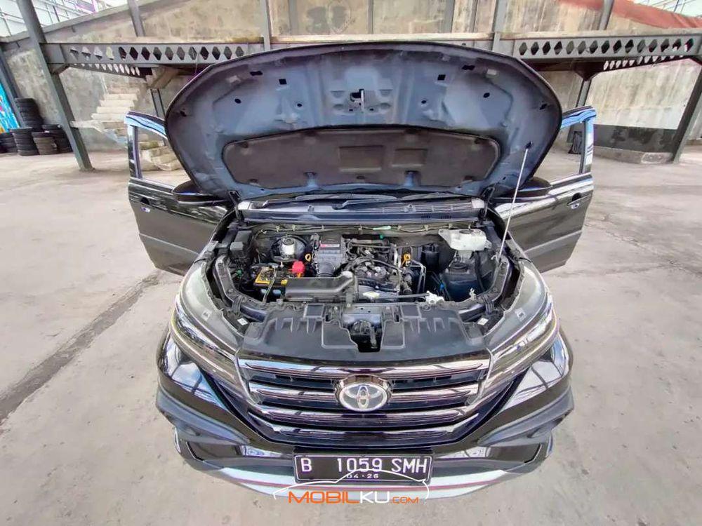 Mobil Toyota Rush 2018