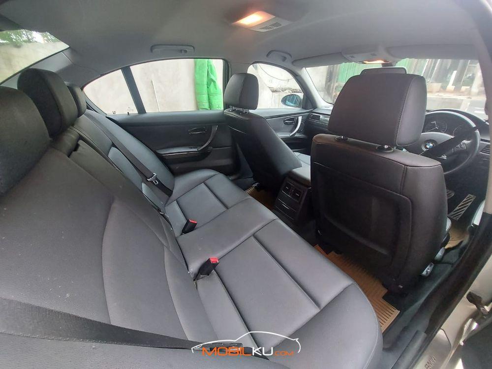 Mobil BMW 5 Series 2008