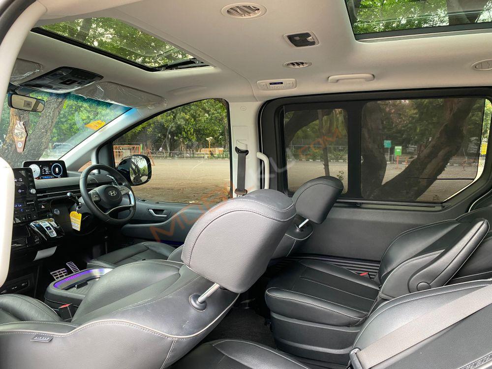 Mobil Hyundai Staria 2022