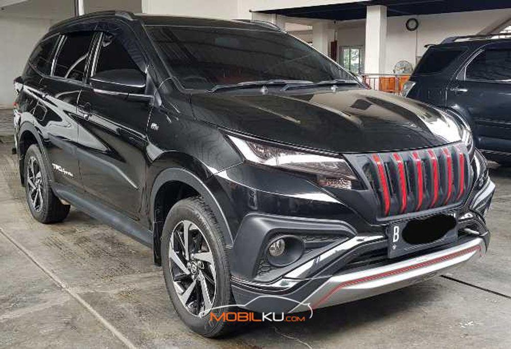 Mobil Toyota Rush 2020