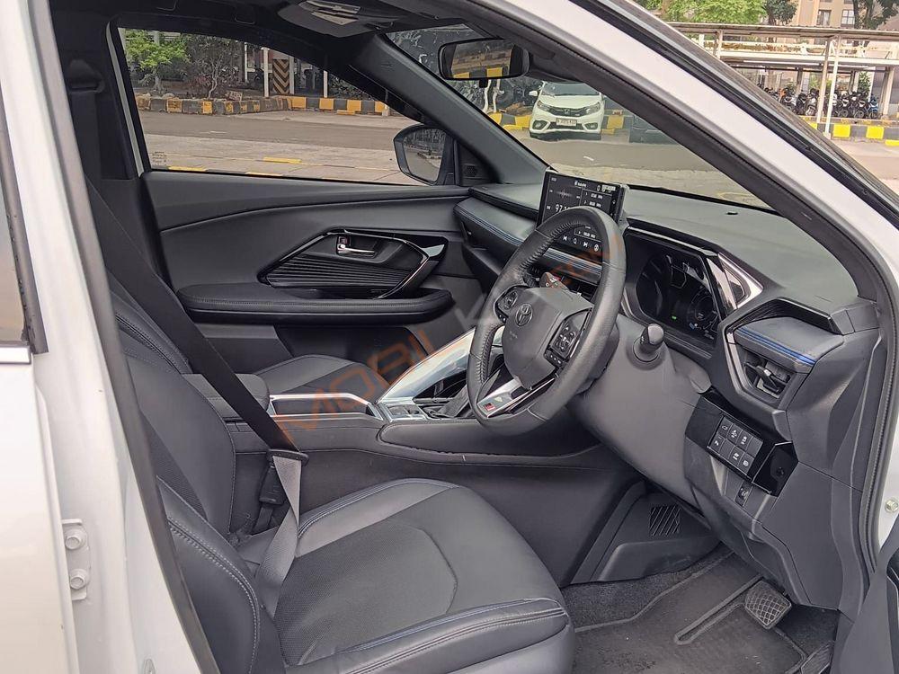 Mobil Toyota Yaris Cross 2023