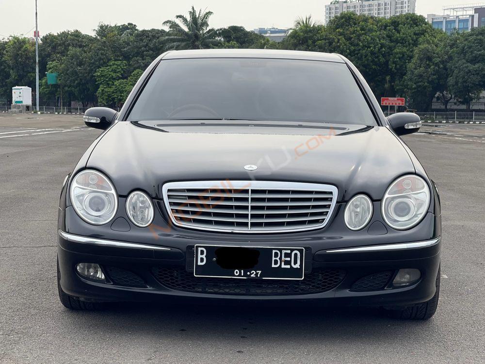 Mobil Mercedes-Benz E-Class 2006