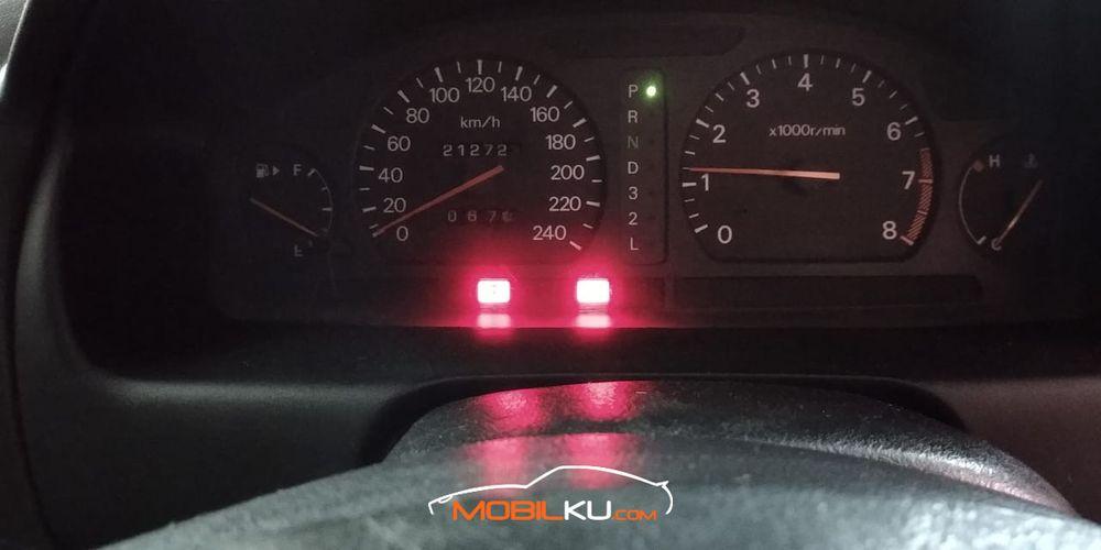 Mobil Mitsubishi Galant 1998