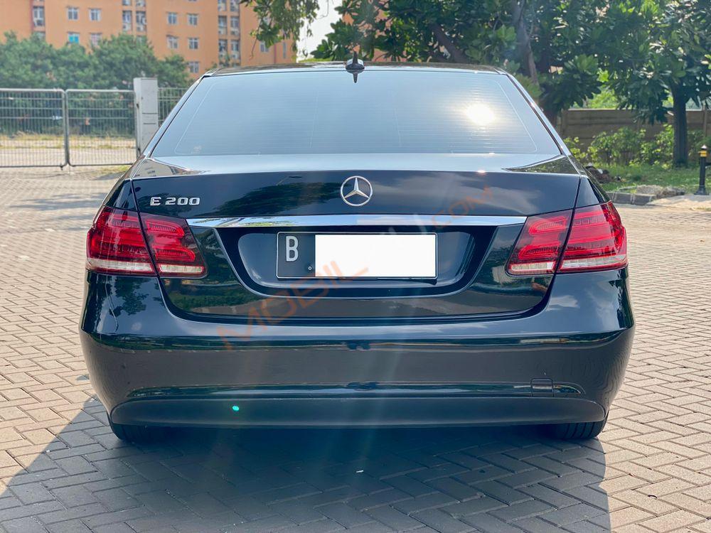 Mobil Mercedes-Benz E-Class 2016