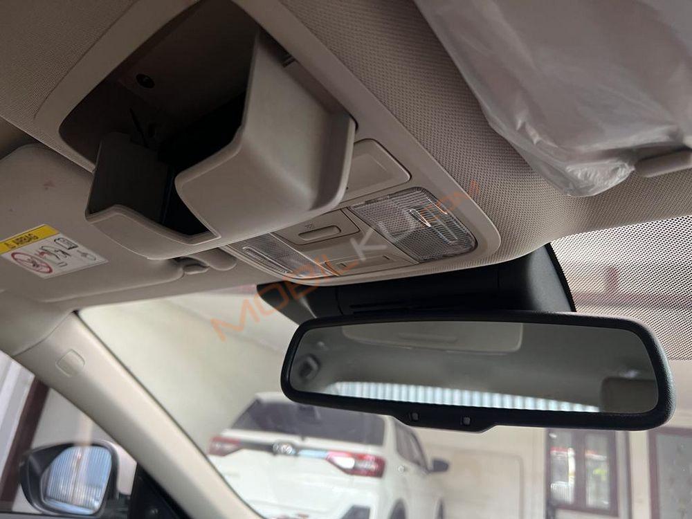 Mobil Honda Accord 2019