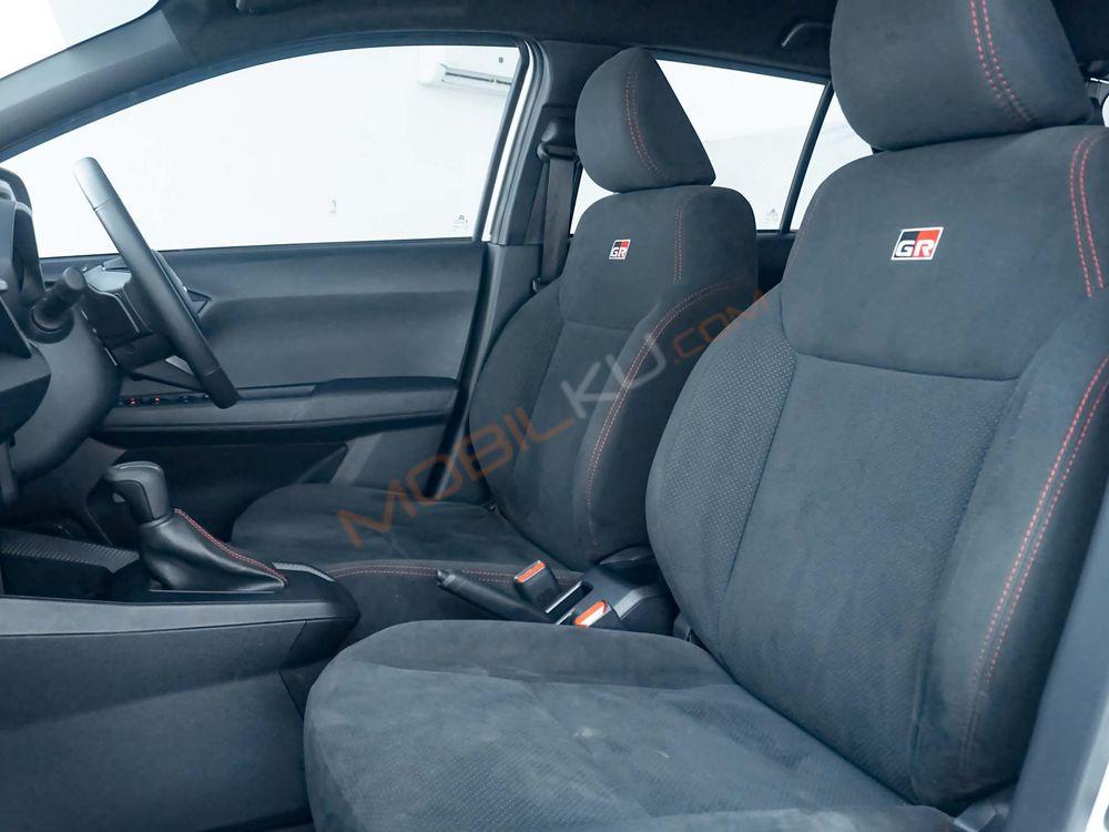 Mobil Toyota Agya 2023