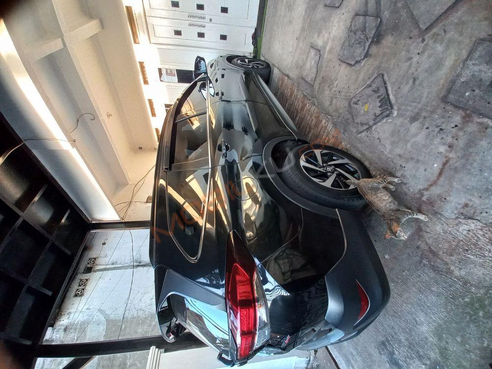 Mobil Toyota Rush 2018