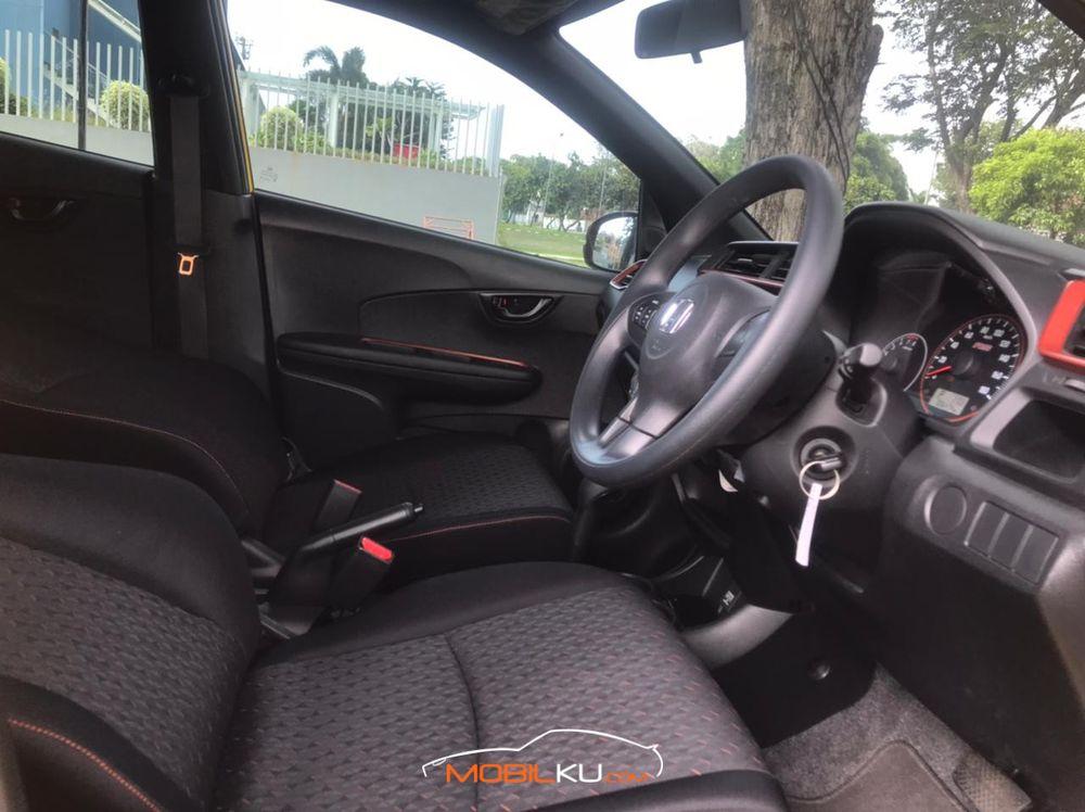 Mobil Honda Brio 2019