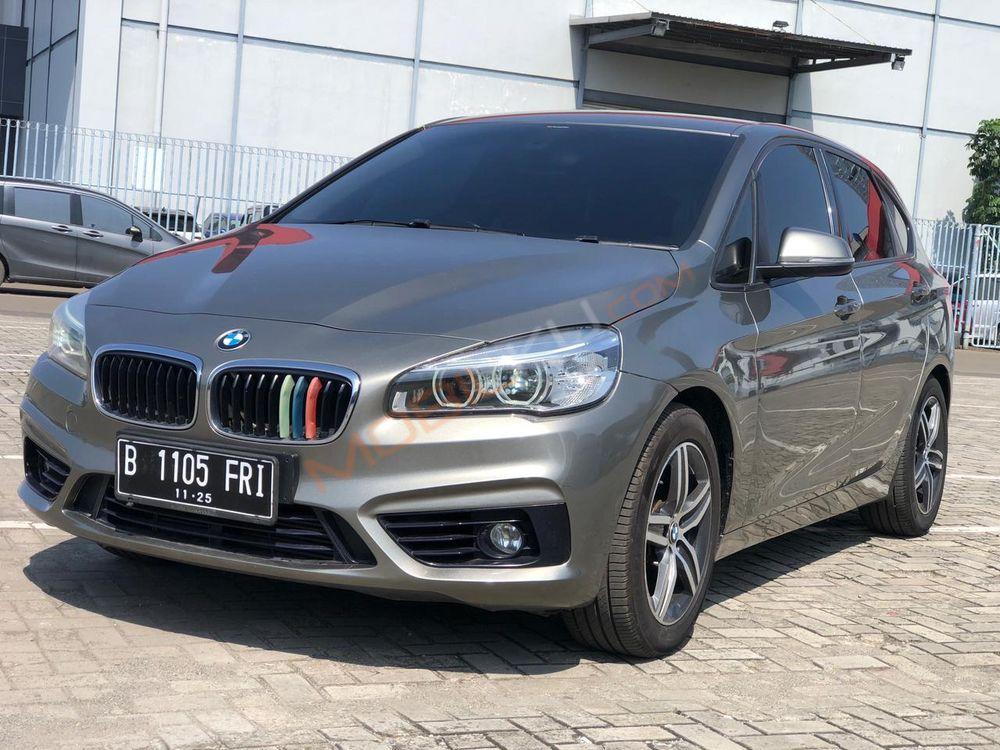 Mobil BMW 2 Series 2015