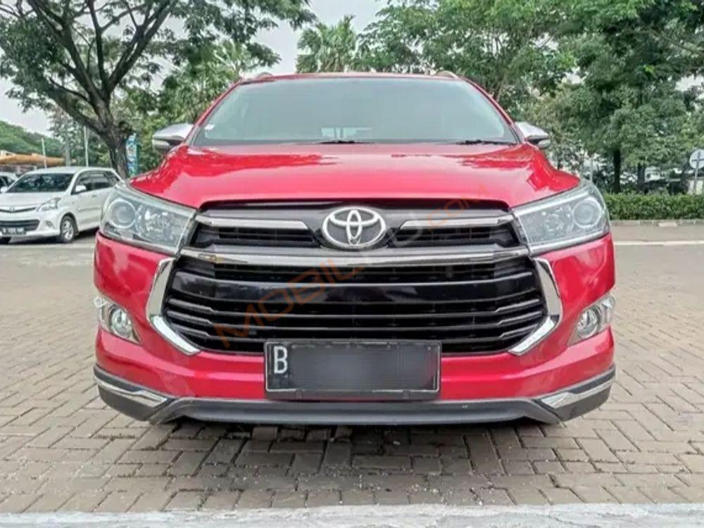 Mobil Toyota Kijang Innova 2017