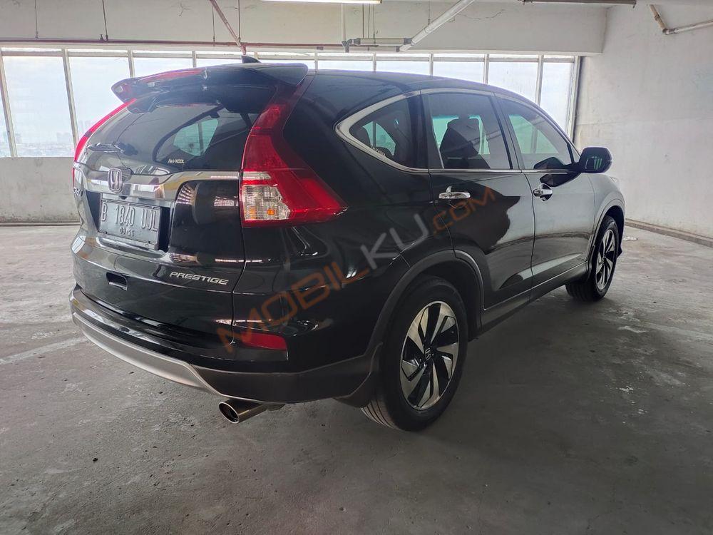 Mobil Honda CR-V 2015