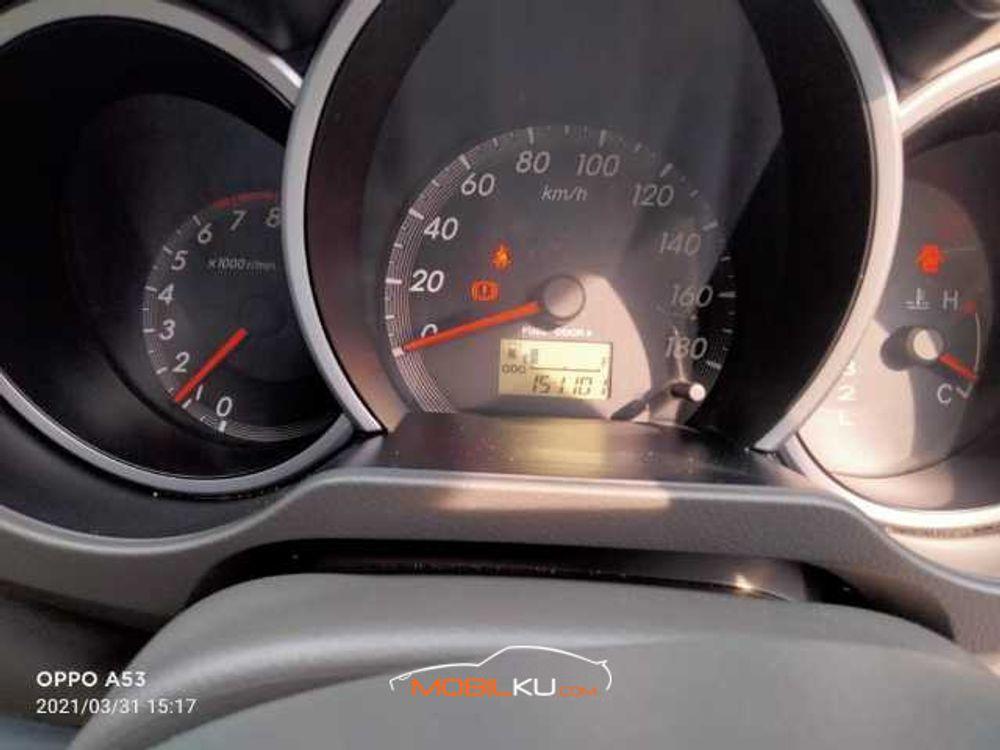 Mobil Daihatsu Terios 2011