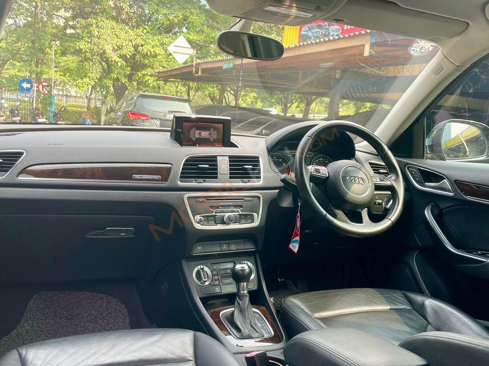 Mobil Audi Q3 2014