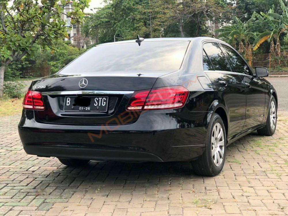 Mobil Mercedes-Benz E-Class 2016