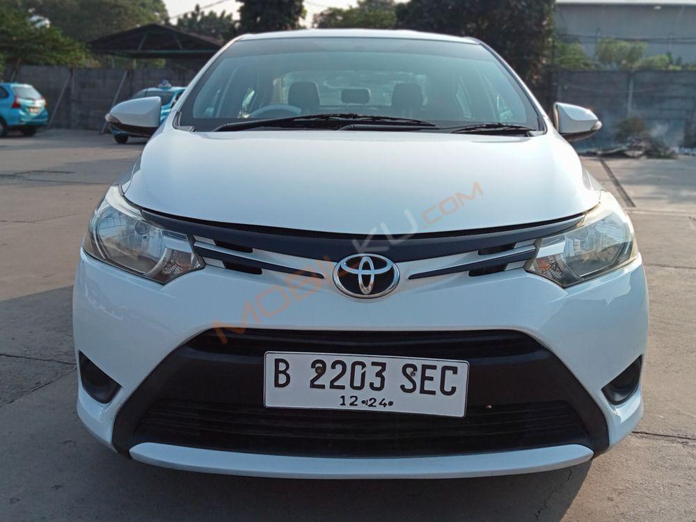 Mobil Toyota Limo 2015