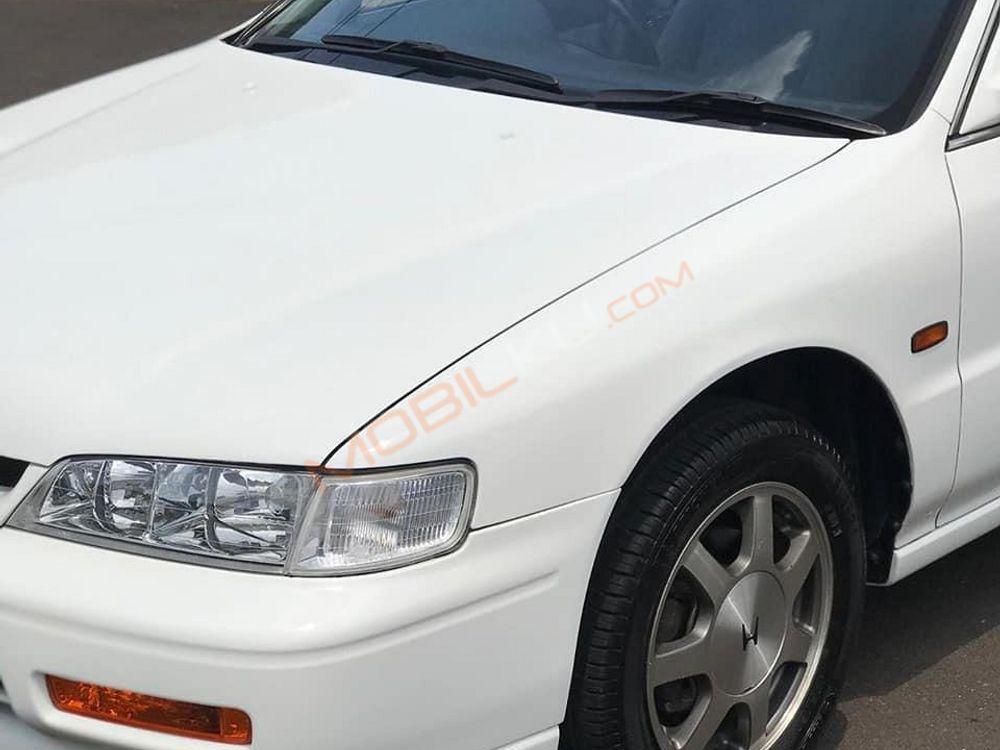 Mobil Honda Accord 1995