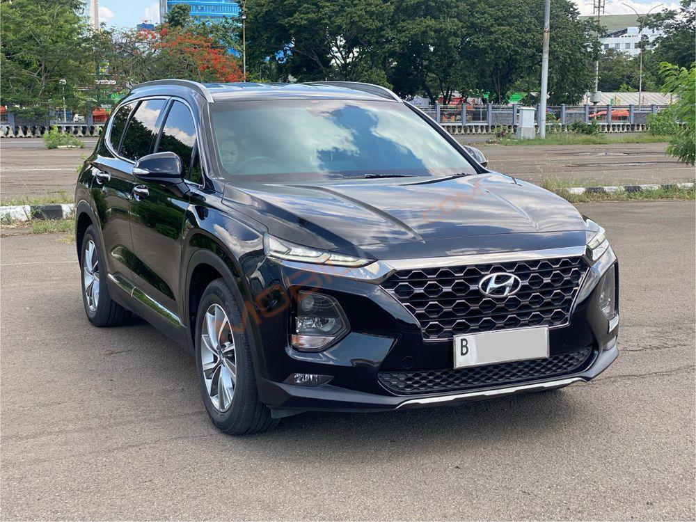 Mobil Hyundai Santa Fe 2018