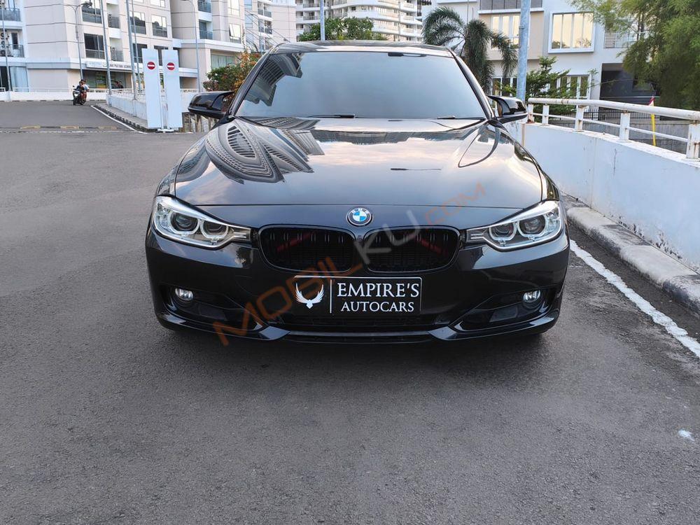 Mobil BMW 3 Series 2014