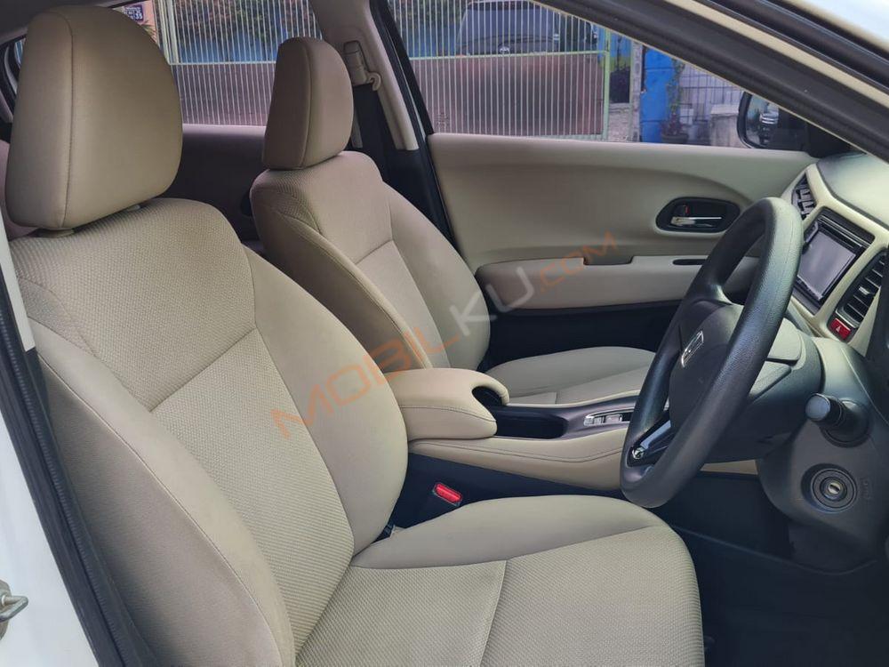 Mobil Honda HR-V 2015