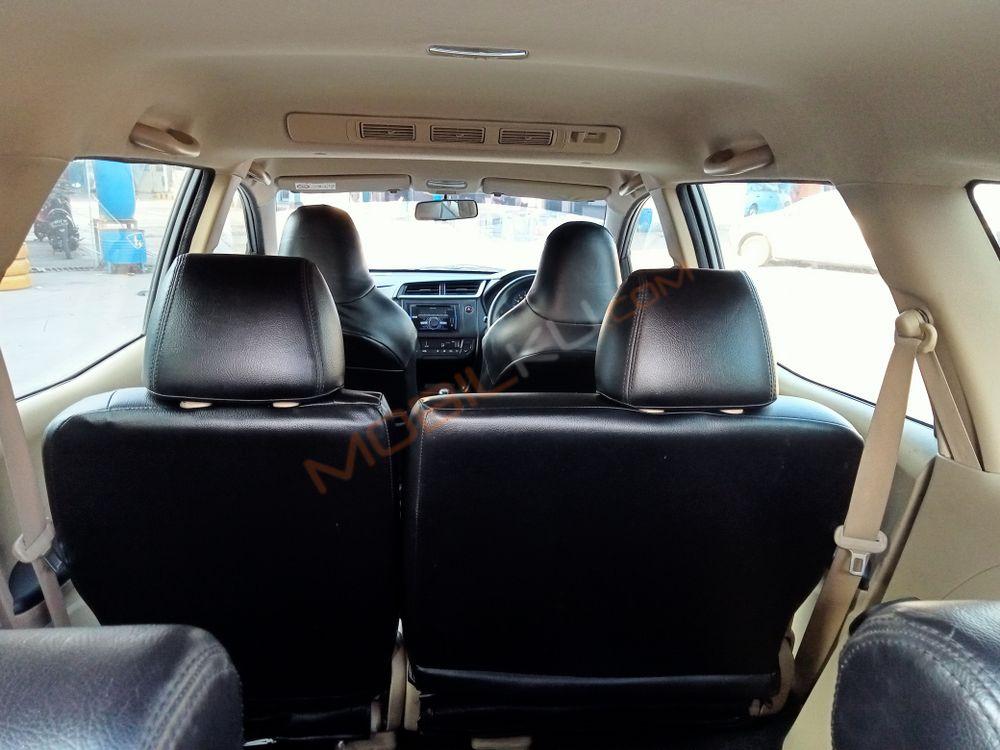 Mobil Honda Mobilio 2016