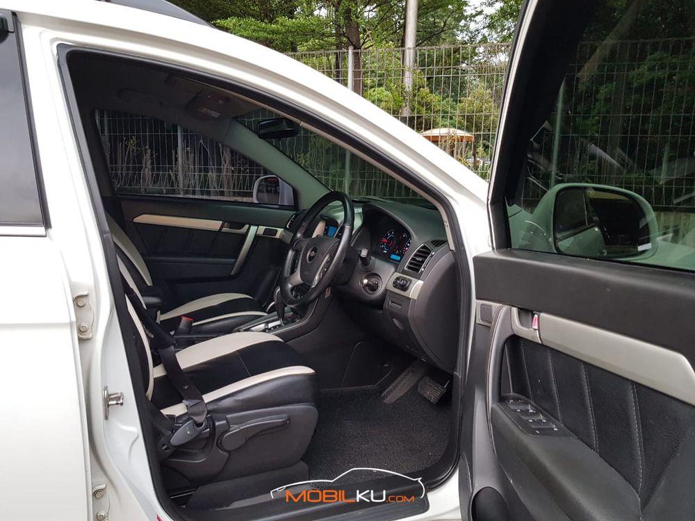 Mobil Chevrolet Captiva 2014