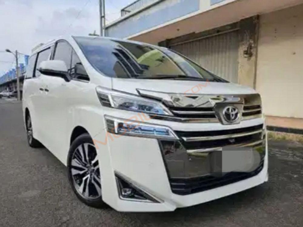 Mobil Toyota Vellfire 2018
