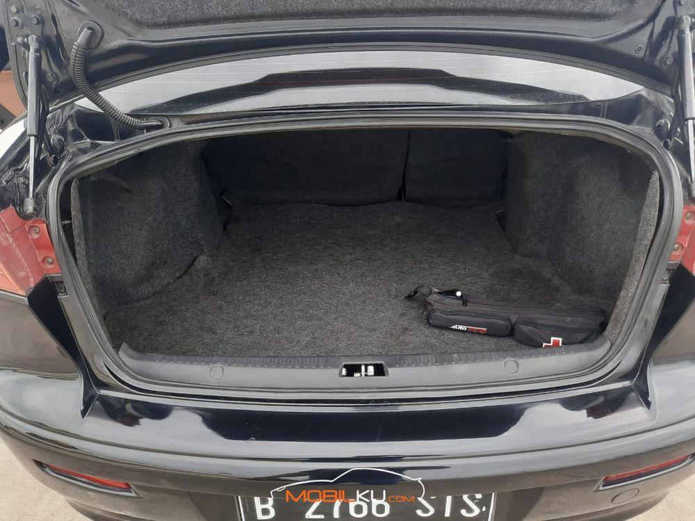 Mobil Mitsubishi Lancer 2008