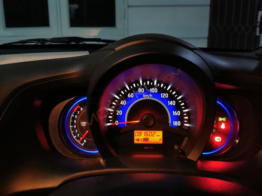 Mobil Honda Mobilio 2014