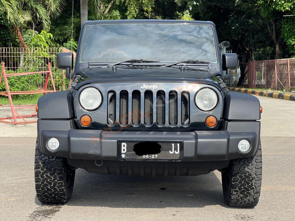 Mobil Jeep Wrangler 2011
