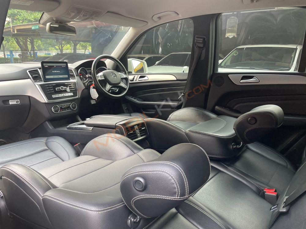 Mobil Mercedes-Benz ML 2013
