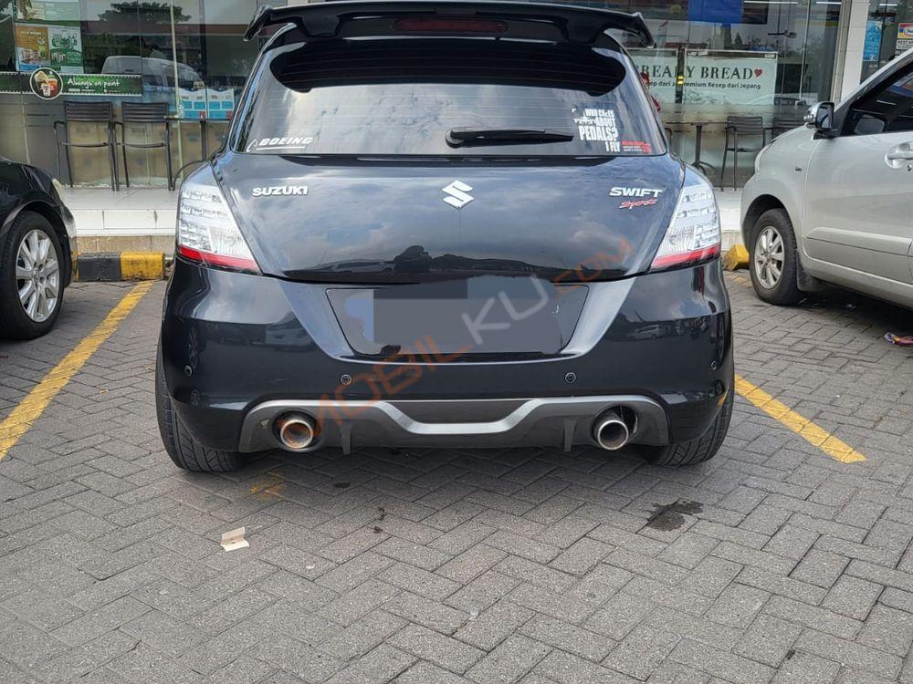 Mobil Suzuki Swift 2015