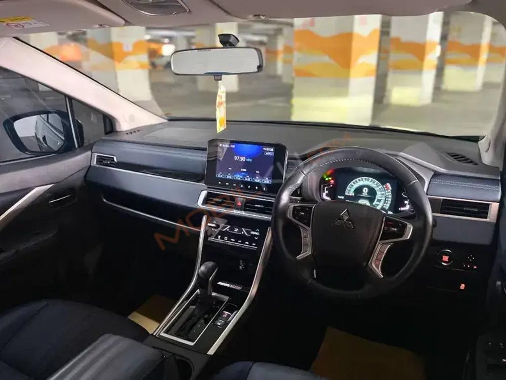 Mobil Mitsubishi Xpander Cross 2025