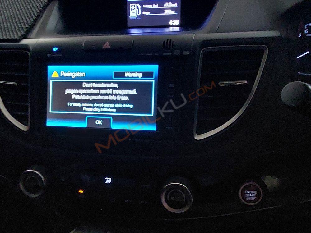 Mobil Honda CR-V 2015