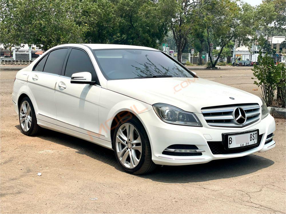 Mobil Mercedes-Benz C-Class 2014