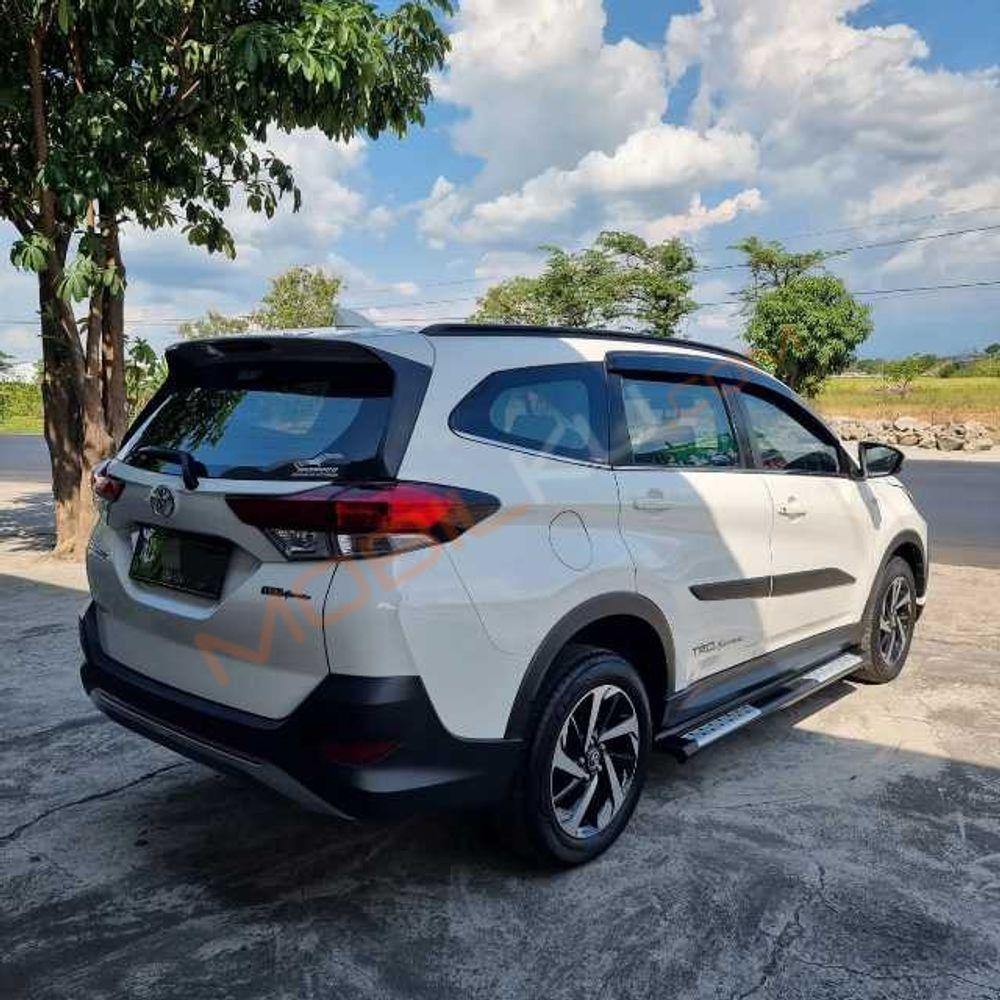 Mobil Toyota Rush 2019