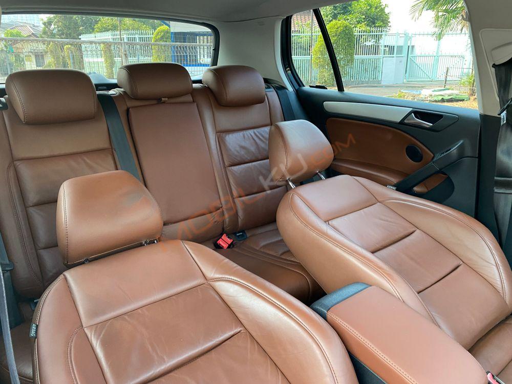 Mobil Volkswagen Golf 2013