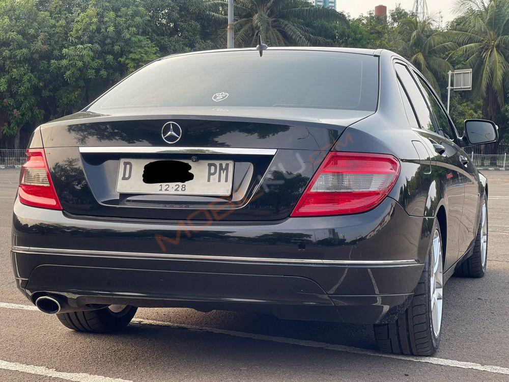 Mobil Mercedes-Benz C-Class 2008