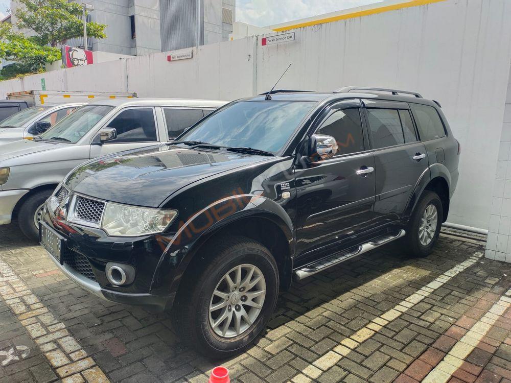 Mobil Mitsubishi Pajero Sport 2011