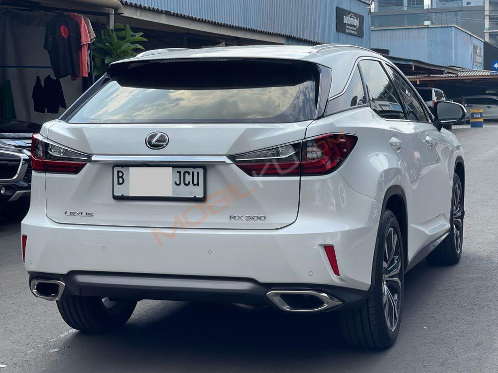 Mobil Lexus RX 2018