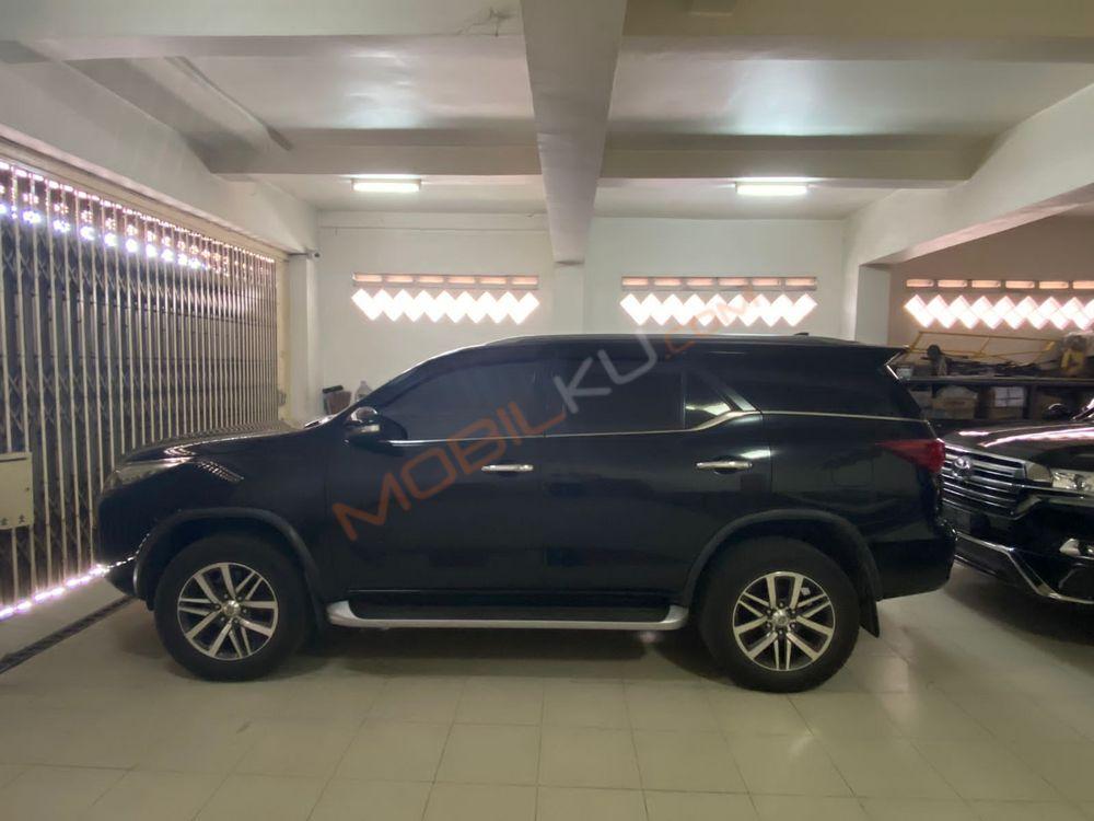 Mobil Toyota Fortuner 2017