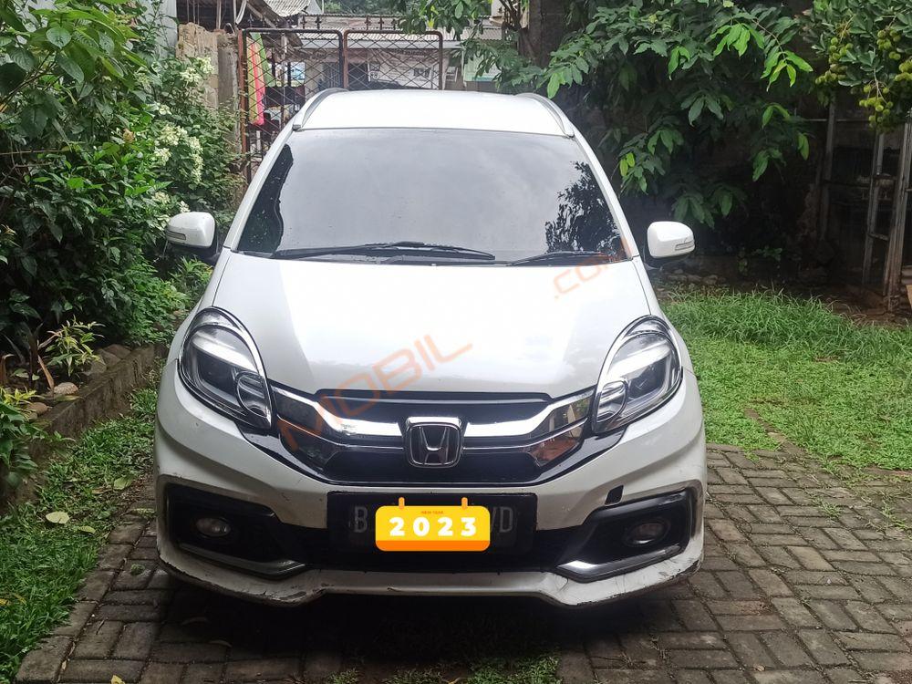 Mobil Honda Mobilio 2013