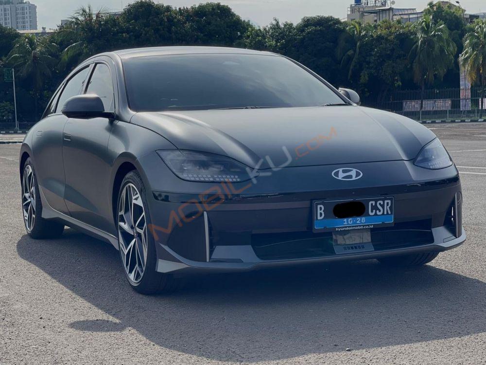 Mobil Hyundai Ioniq 6 2023