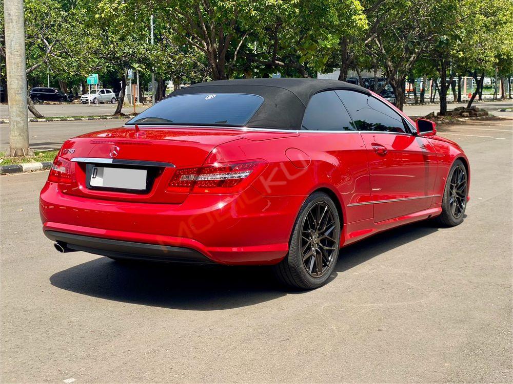 Mobil Mercedes-Benz E-Class 2013